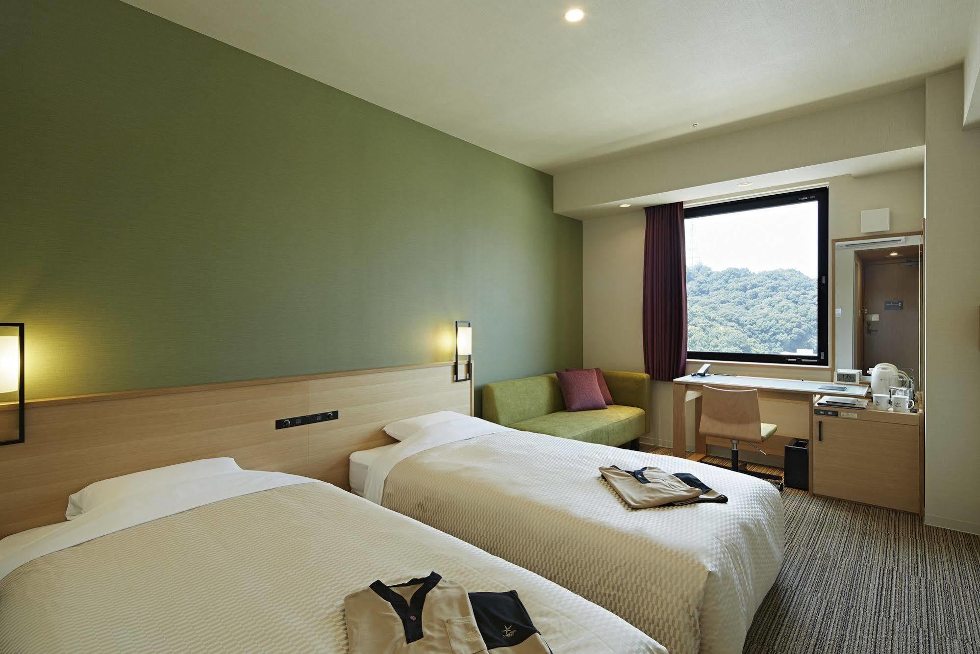 Candeo Hotels Matsuyama Okaido Экстерьер фото