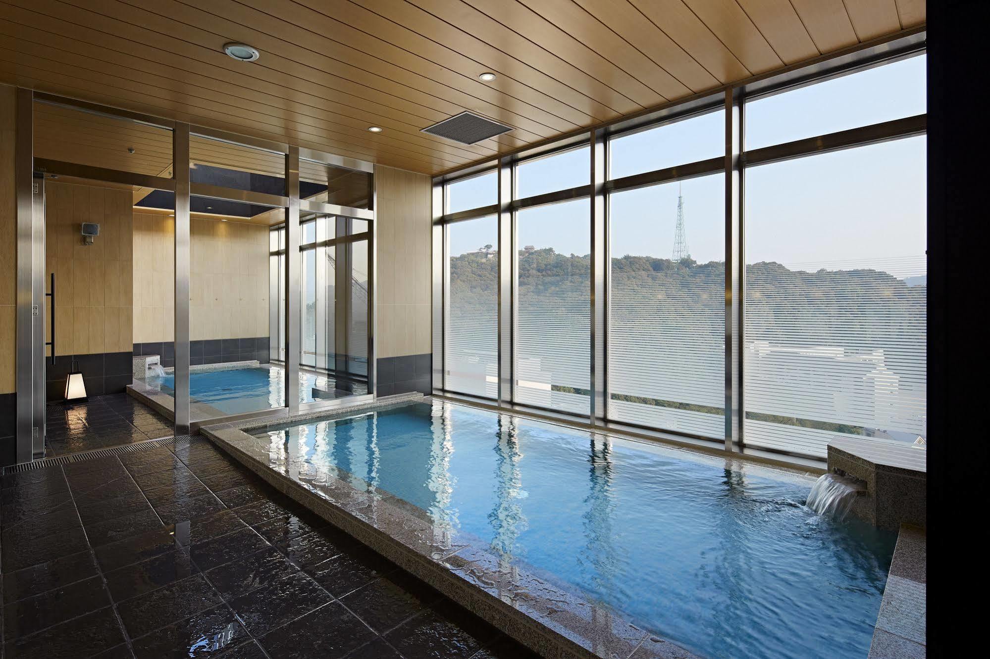 Candeo Hotels Matsuyama Okaido Экстерьер фото